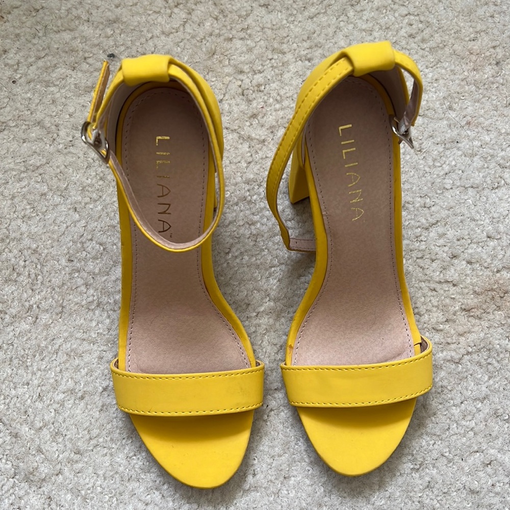 Lightly worn mustard yellow block heels